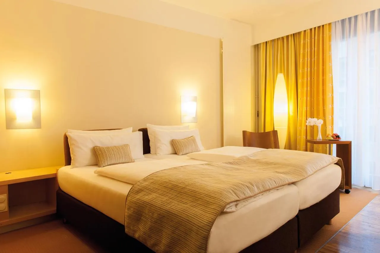 Centrovital Hotel Berlin 4*,